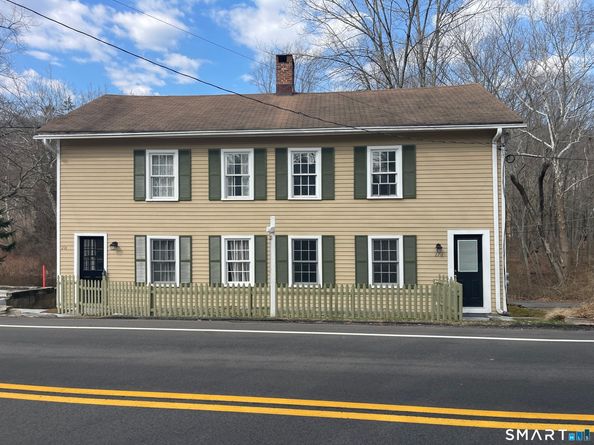 274 Lyons Plain Road, Weston CT 06883