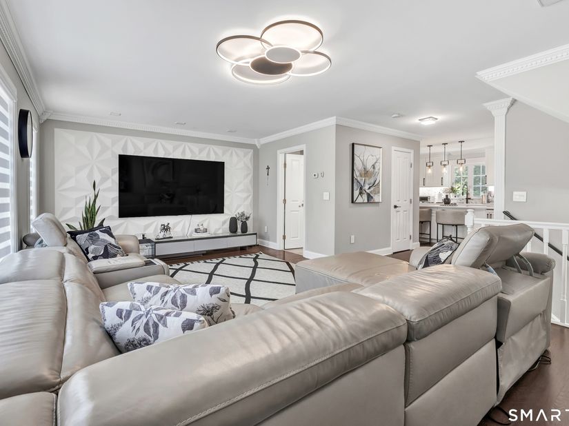 22 Second Avenue 3, Danbury CT 06810