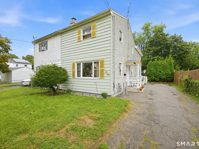190 McGrath Court, Stratford CT 06615