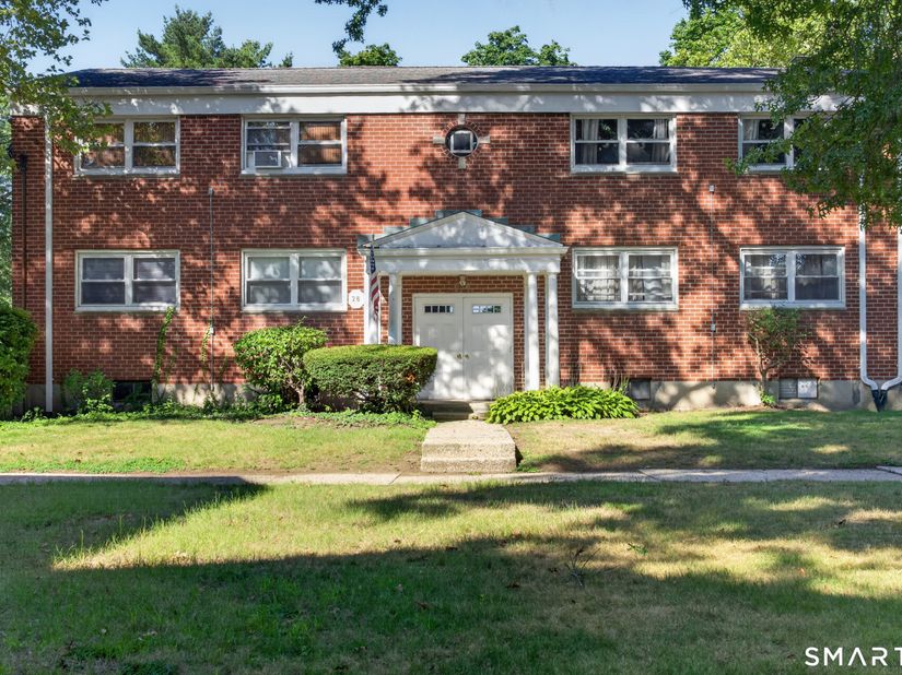 28 Courtland Avenue 1, Stamford CT 06902