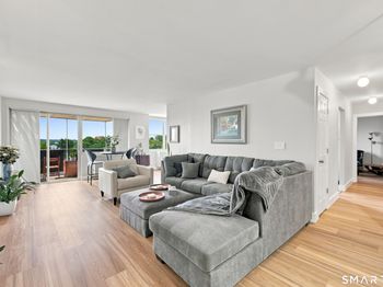 50 Glenbrook Road
