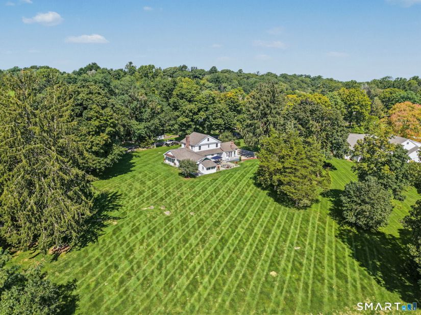 1835 Cross Highway, Fairfield CT 06824