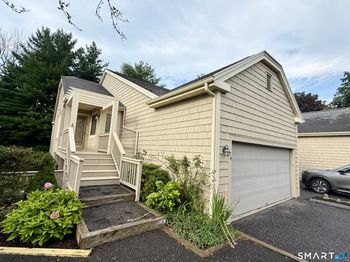 12 Boulevard Drive