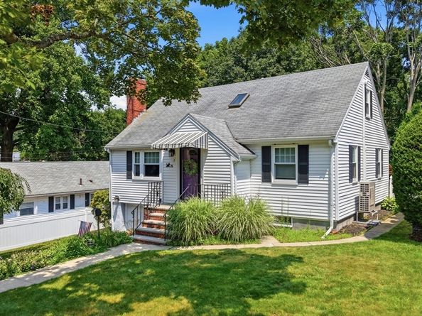 3 Linden Ave, Salem MA 01970