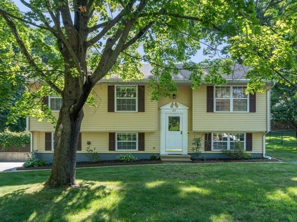 85 Tower Street, Hudson MA 01749