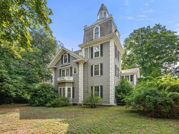 98 Kingsbury St