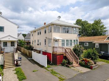 67 Neponset St