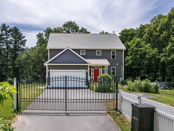 35 Milford Street, Medway MA 02053