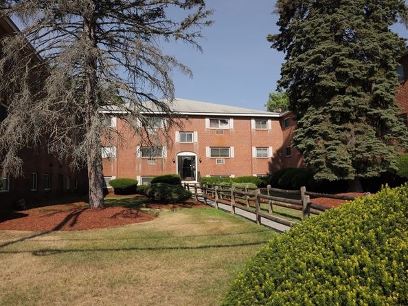 9 Glen Ave 18, Chelmsford MA 01824