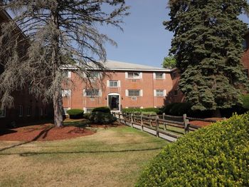 9 Glen Ave
