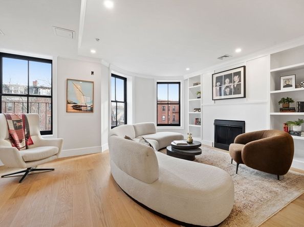 667 Tremont PH, Boston MA 02118