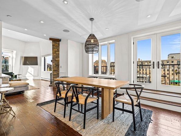 33 Commercial Wharf 52, Boston MA 02110
