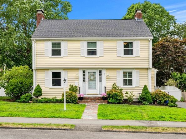 88 Elm St, Milton MA 02186