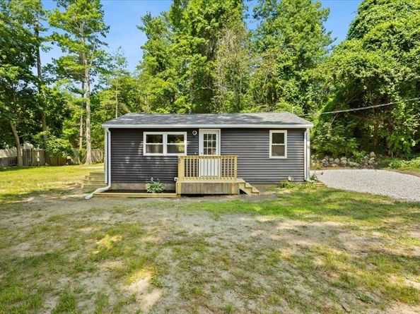 13 Cherry St, Lakeville MA 02347