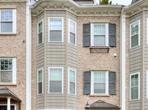 38 Johnson St, Worcester MA 01604