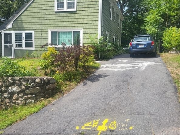 69 Berlin, Dedham MA 02026