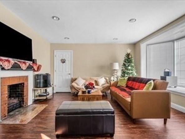 148 N Franklin, Holbrook MA 02343