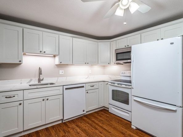 39 Pleasant St C5, Northborough MA 01532