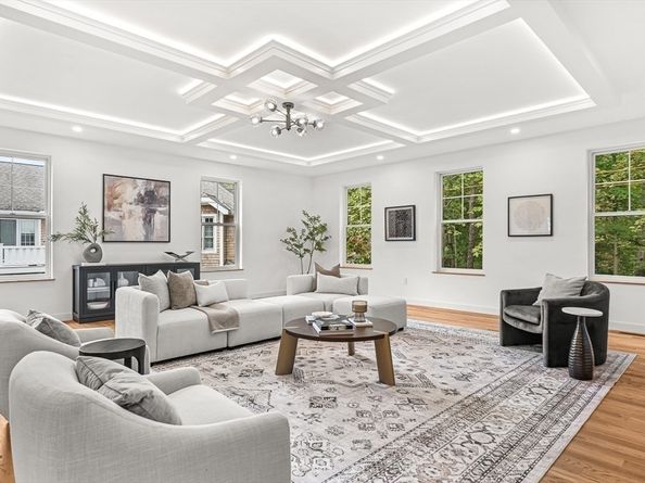 443 Central Ave, Needham MA 02494