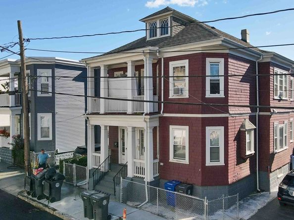 29 Cottage St, Chelsea MA 02150