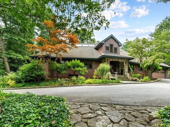 72 Meriam St, Lexington MA 02420