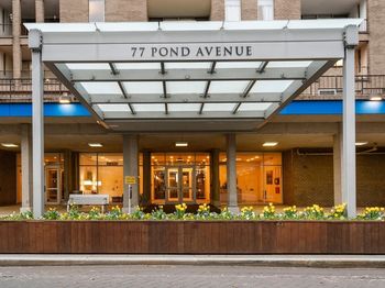 77 Pond Ave