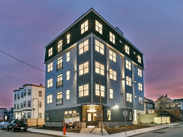 87 Parker St 402, Chelsea MA 02150