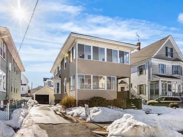 267-269 Farrington St, Quincy MA 02170