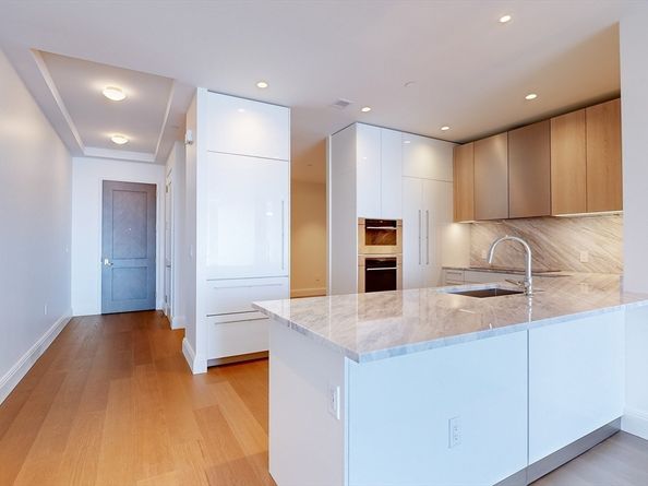 240 Devonshire Street 3909, Boston MA 02110