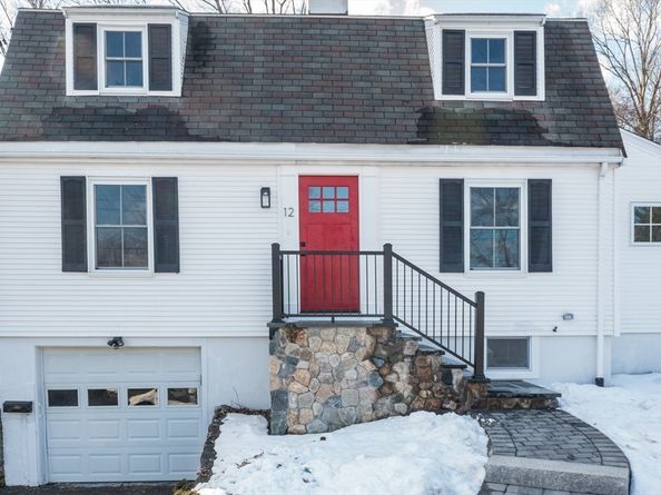 12 Bay State Rd, Natick MA 01760