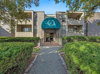 42 Shrewsbury Green Drive