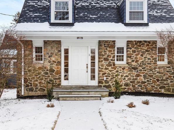 1 Town Way, Winchester MA 01890