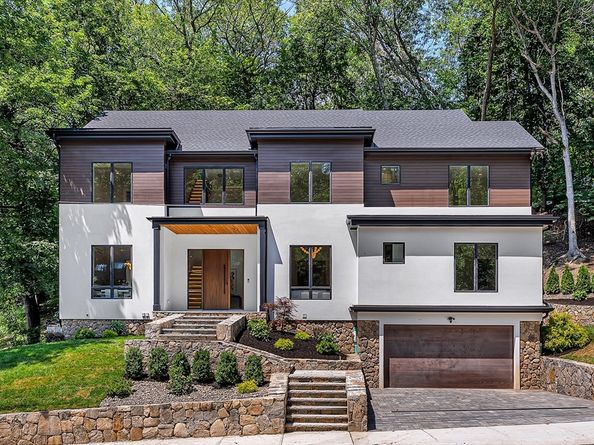 177 Varick Rd, Newton MA 02468