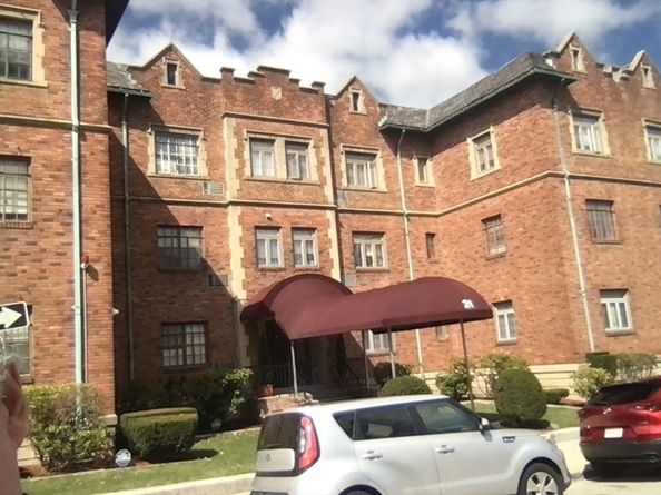 21 Fruit St, Worcester MA 01609