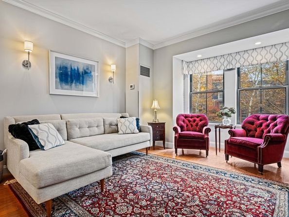 1 Rollins Street C303, Boston MA 02118