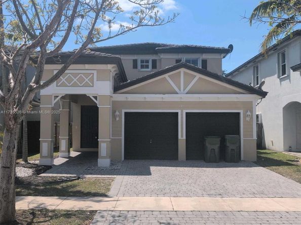 146 NE 36th Ter, Homestead FL 33033