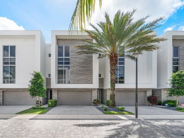 4130 NW 17th Avenue, Boca Raton FL 33431