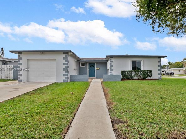 6572 SW 8th Ct, North Lauderdale FL 33068