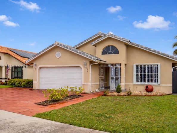 699 NW 134th Pl, Miami FL 33182