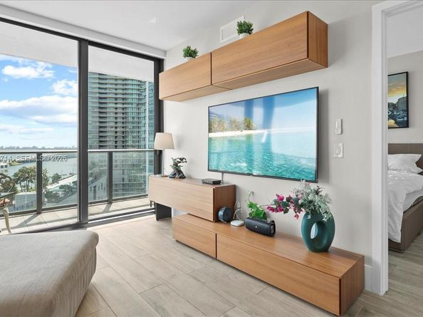 501 NE 31st St 1201, Miami FL 33137