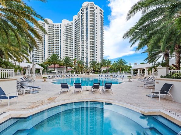 6000 Island Blvd 203, Aventura FL 33160