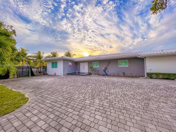 Undisclosed Address #A12048224, North Miami FL 33181