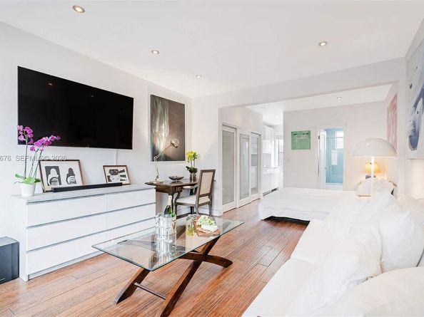 1050 Pennsylvania Ave 29, Miami Beach FL 33139