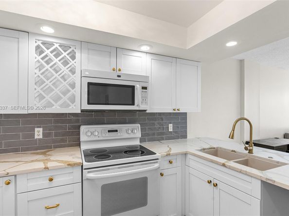 112 Royal Park Dr 3H, Oakland Park FL 33309