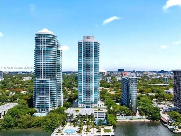 2101 Brickell Ave 2009, Miami FL 33129