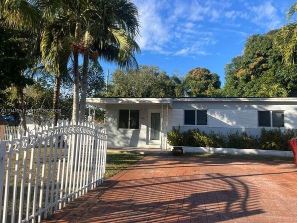 201 NE 169th St, North Miami Beach FL 33162
