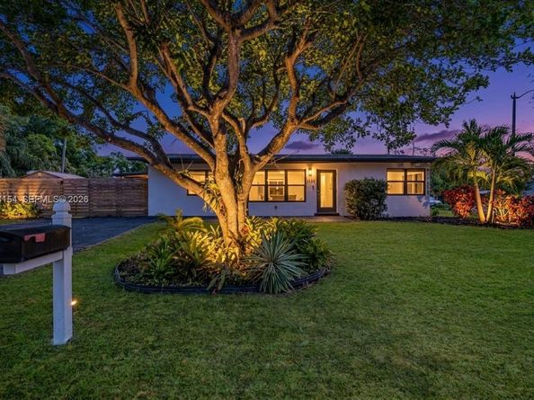 1151 NE 42nd Ct, Pompano Beach FL 33064