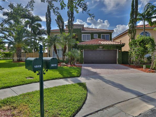 3610 NE 15th Dr, Homestead FL 33033