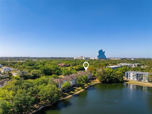 3690 N 56th Ave 948, Hollywood FL 33021