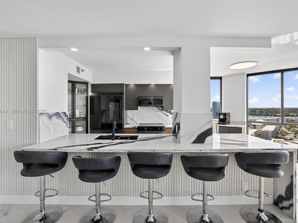 1000 Island Blvd 1710, Aventura FL 33160